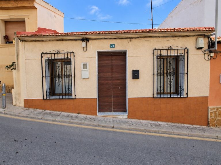 Property thumbnail 1