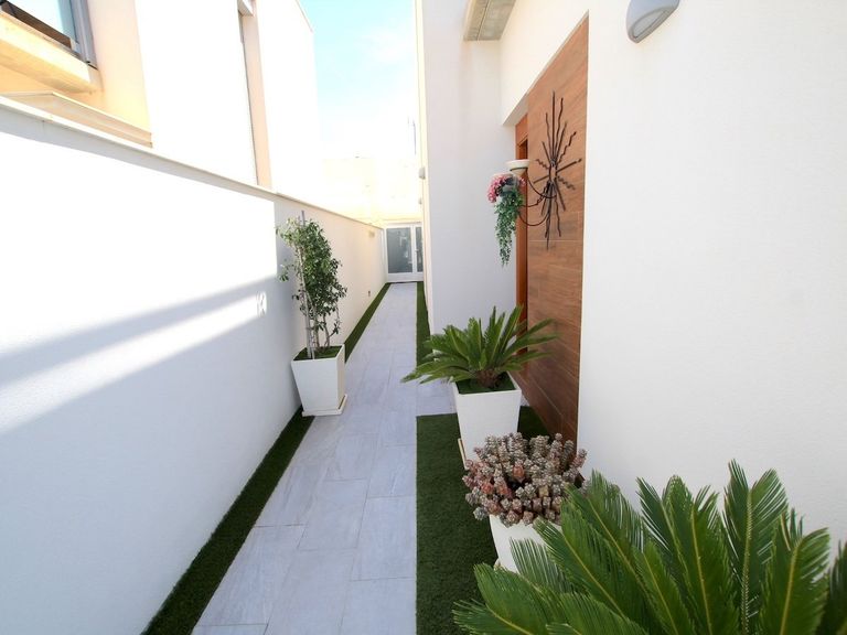 Property thumbnail 4