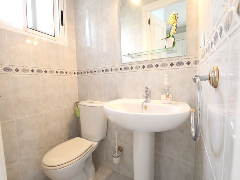 Property thumbnail 25