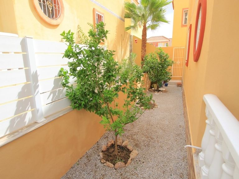 Property thumbnail 3