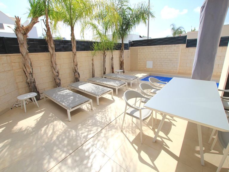 Property thumbnail 3
