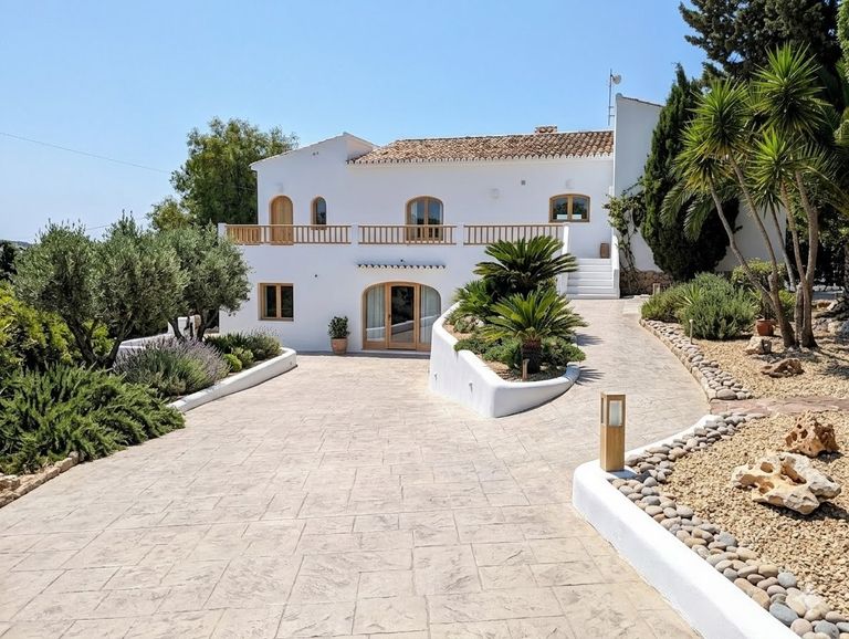 Property thumbnail 3