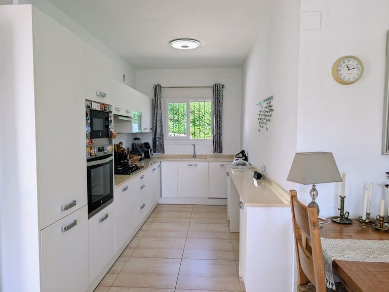 Property thumbnail 14