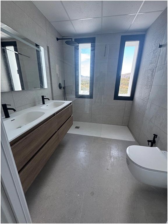 Property thumbnail 13