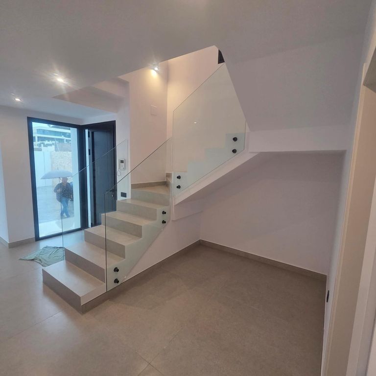 Property thumbnail 25