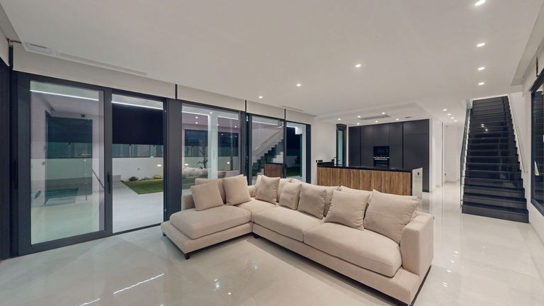 Property thumbnail 3