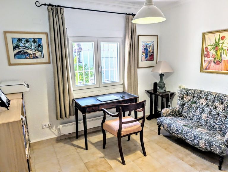 Property thumbnail 35