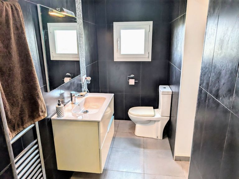 Property thumbnail 48