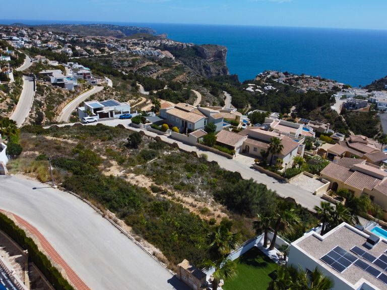 Property thumbnail 1