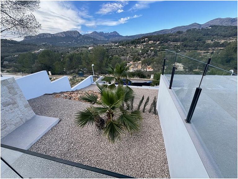 Property thumbnail 8