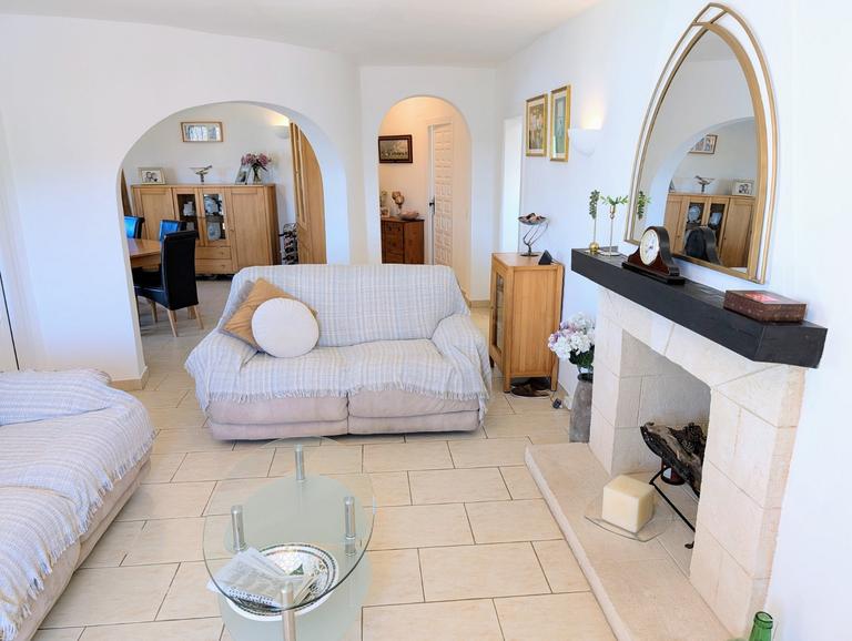 Property thumbnail 6