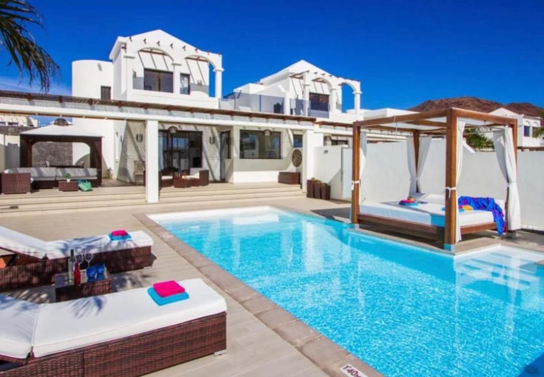 3 bedroom House / Villa in Playa Blanca, Gran Canaria - Property HGC0085