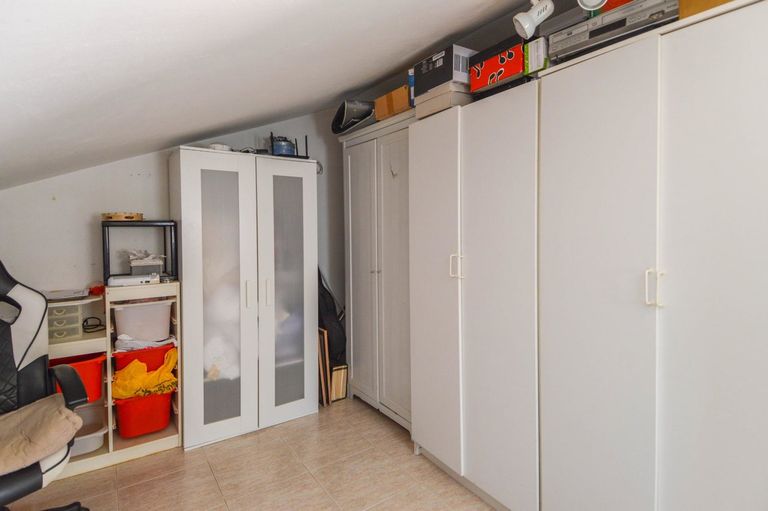 Property thumbnail 37