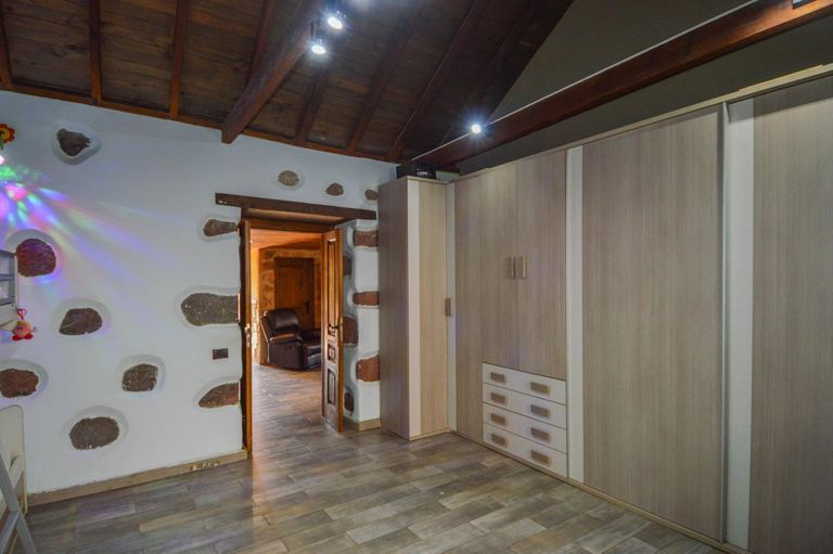 Property thumbnail 37