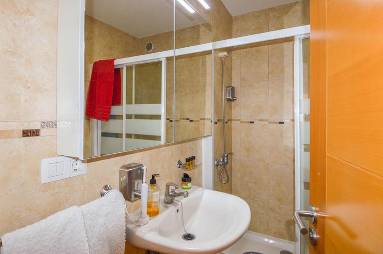 Property thumbnail 22