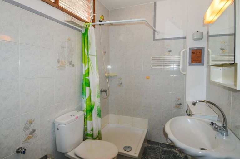 Property thumbnail 13