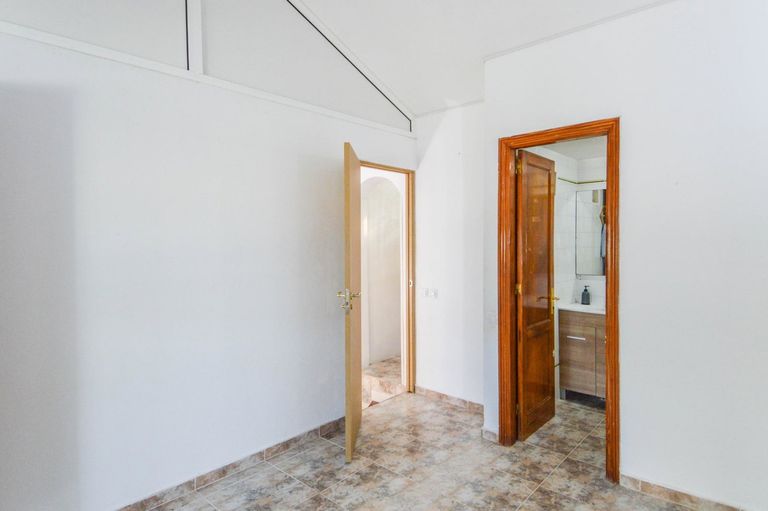 Property thumbnail 26