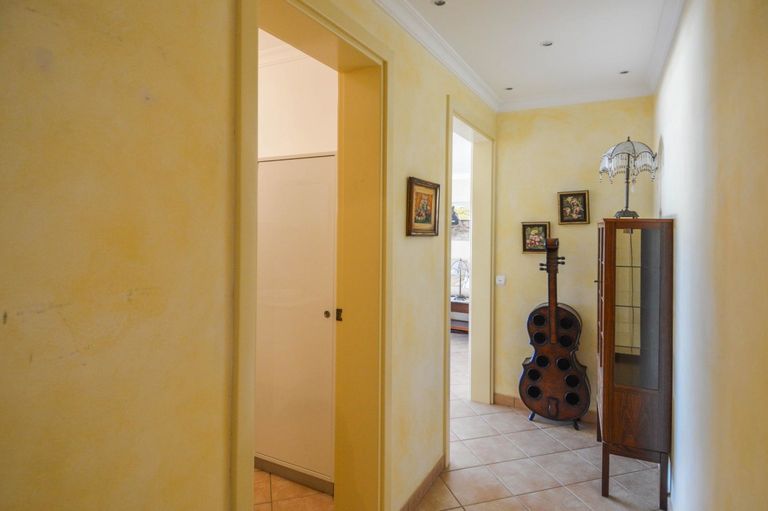 Property thumbnail 19