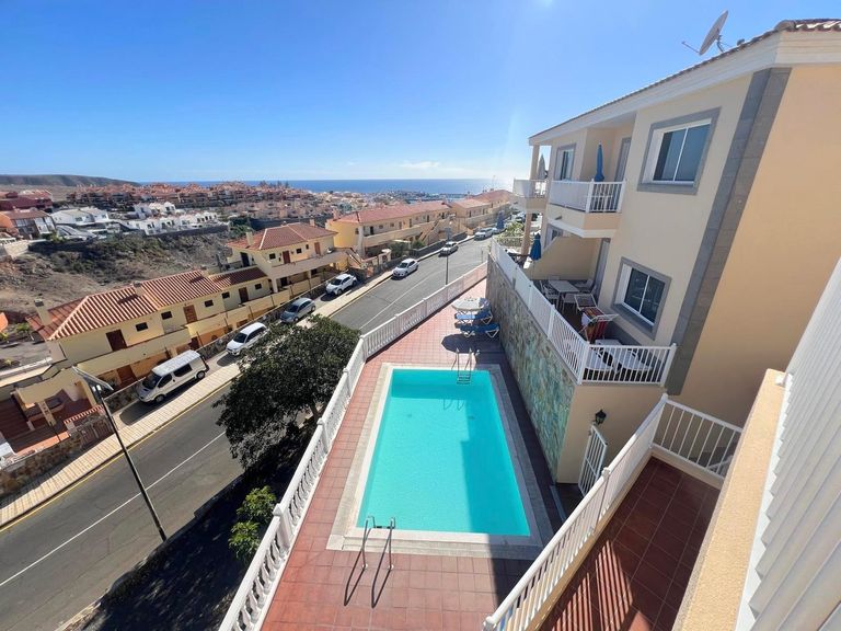 Property thumbnail 1