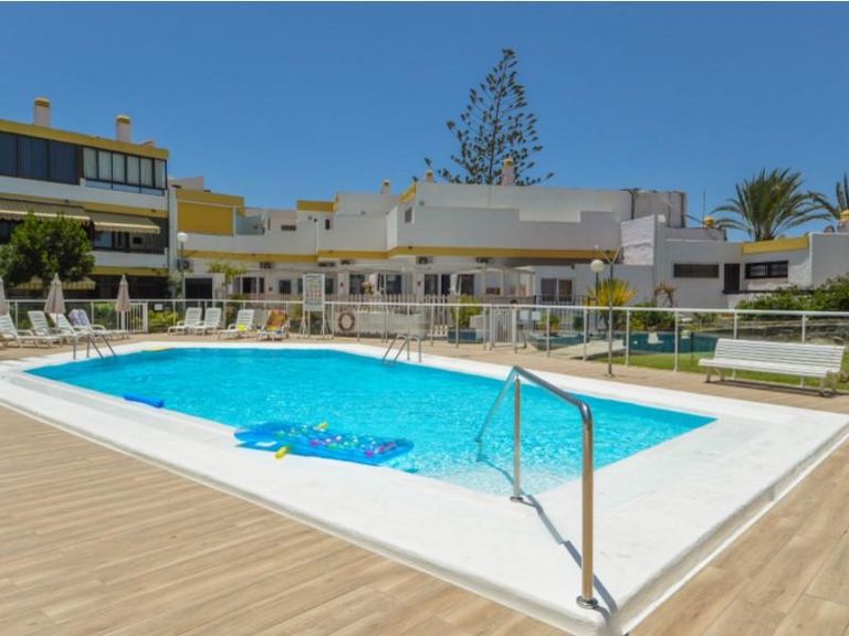 Property thumbnail 1