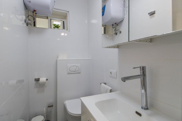 Property thumbnail 28