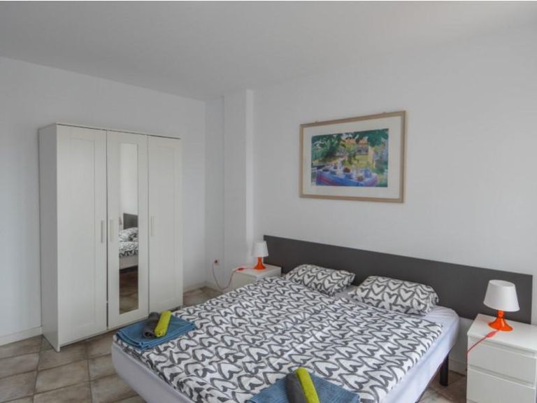 Property thumbnail 37
