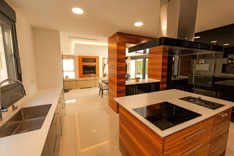 Property thumbnail 25