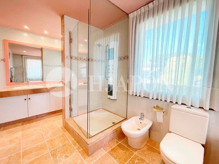 Property thumbnail 18