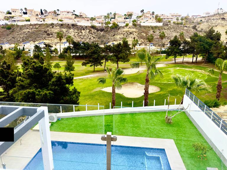 4 bedroom House / Villa in Rojales, Costa Blanca - Property IH657001UP