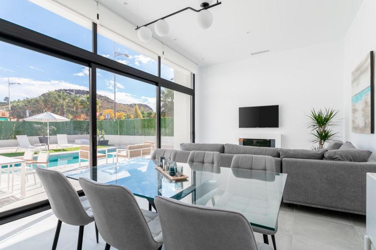 Property thumbnail 1