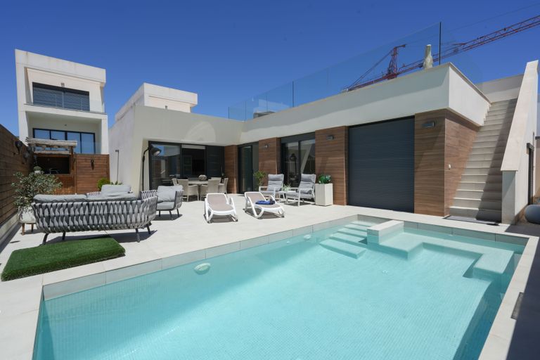 Property thumbnail 38