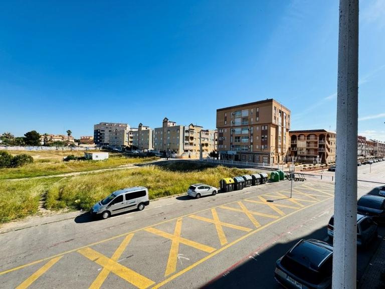 Property thumbnail 1