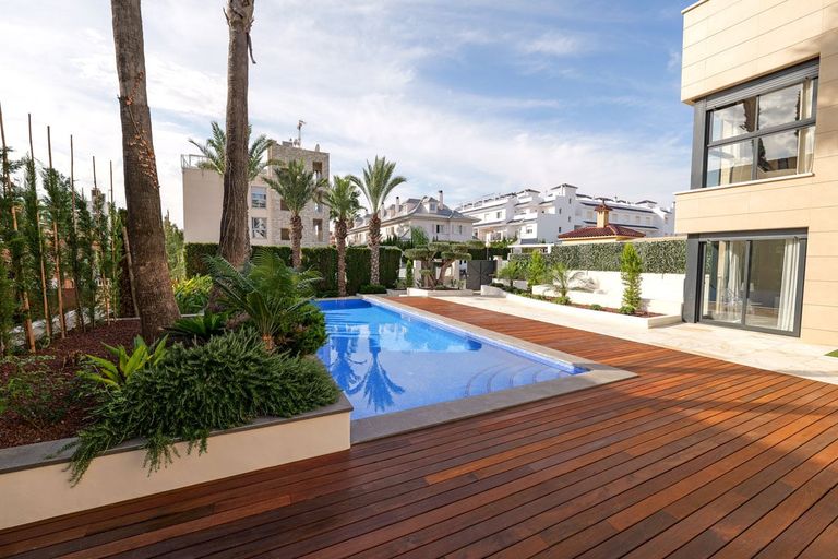 Property thumbnail 10