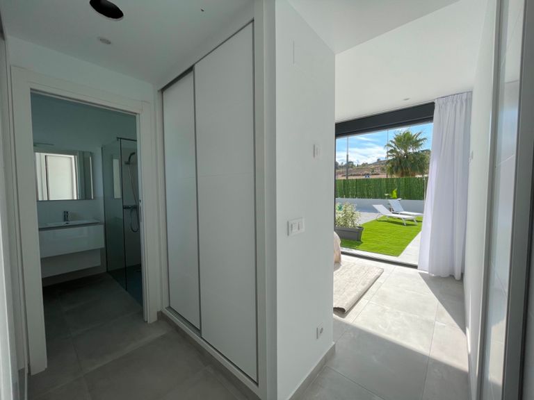 Property thumbnail 13