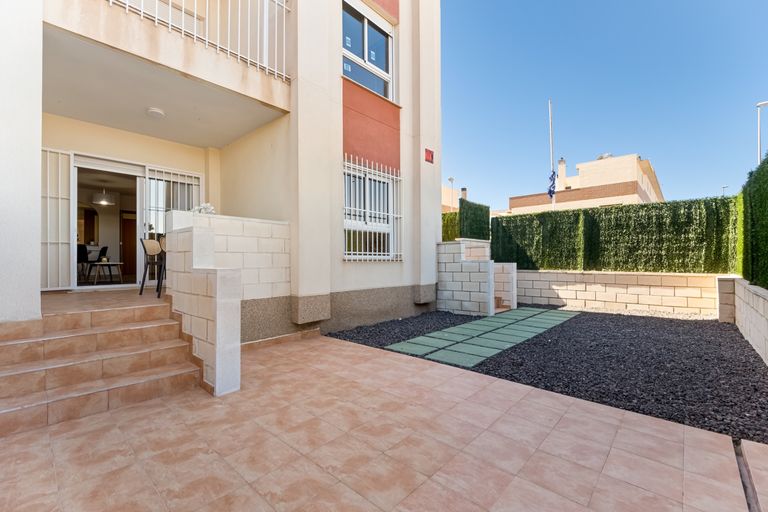 Property thumbnail 1