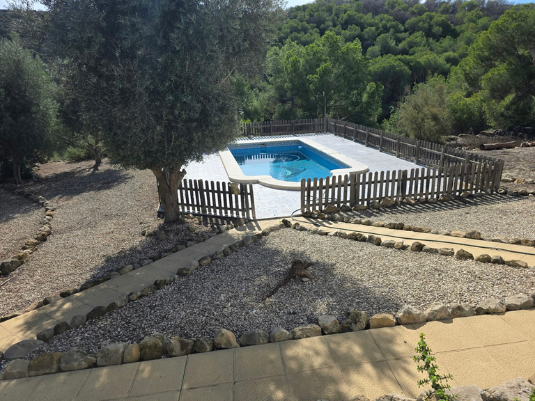 Property thumbnail 2