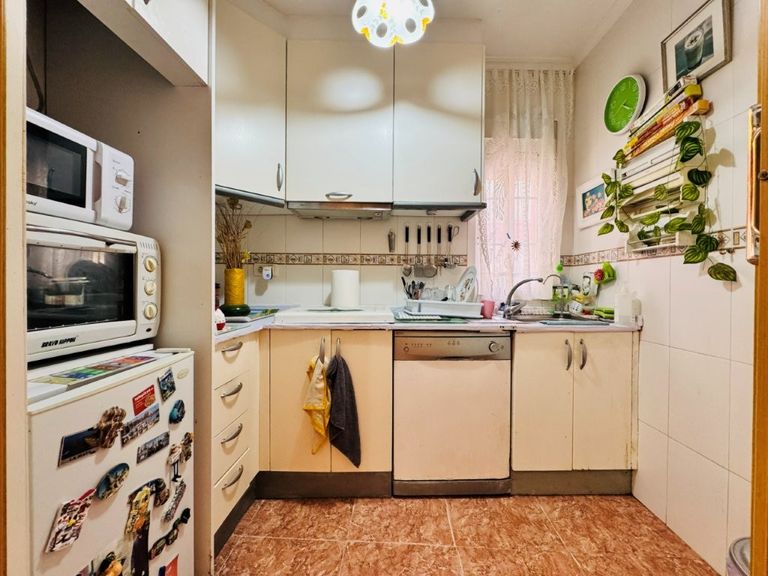 Property thumbnail 7