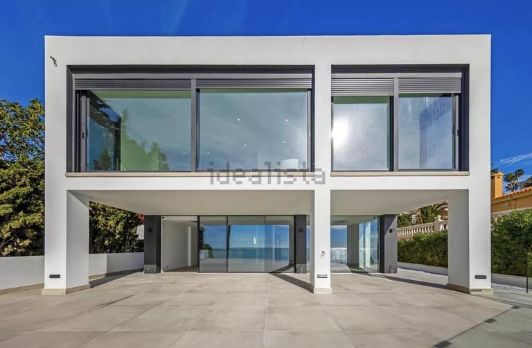 5 bedroom House / Villa in El Campello, Costa Blanca - Property IH521017