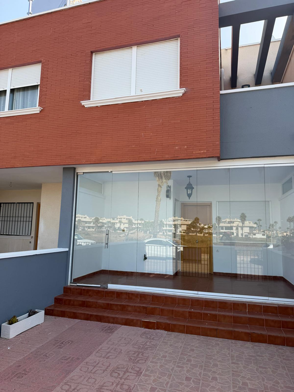 Property thumbnail 1