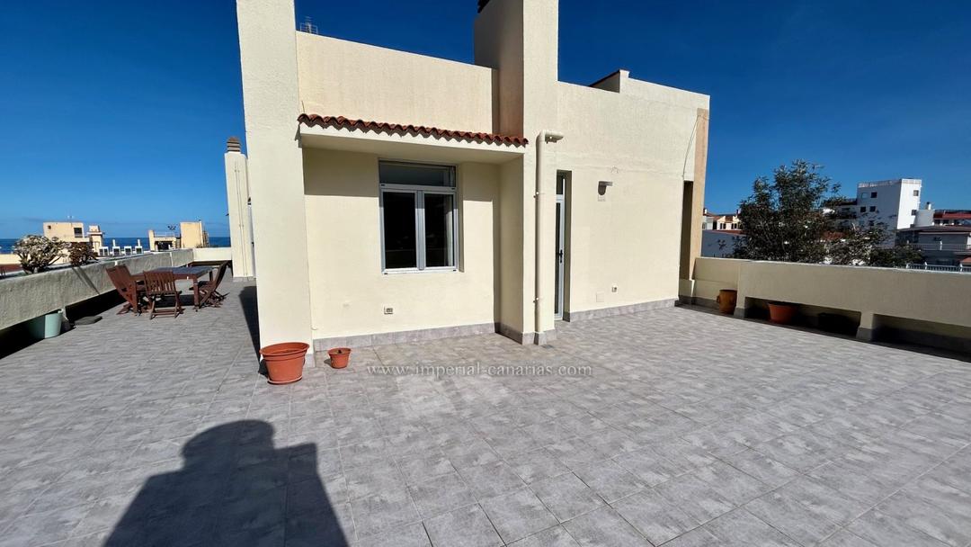 2 bedroom Apartment in Puerto De La Cruz, Tenerife - Property IT11773