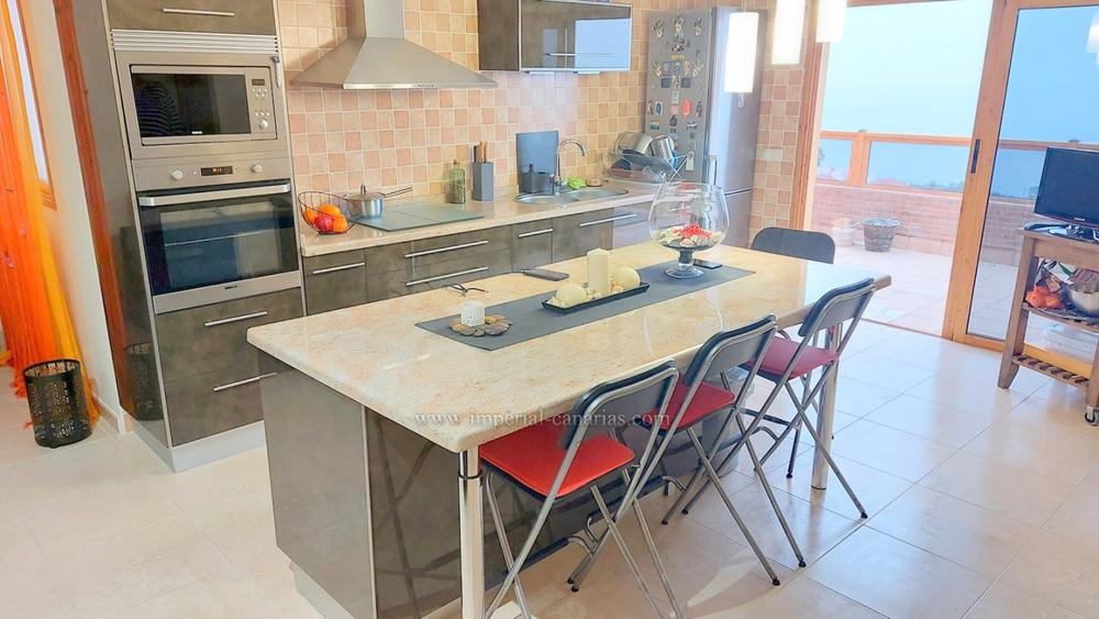 3 bedroom House / Villa in Santa Cruz De Tenerife, Tenerife - Property IT11087