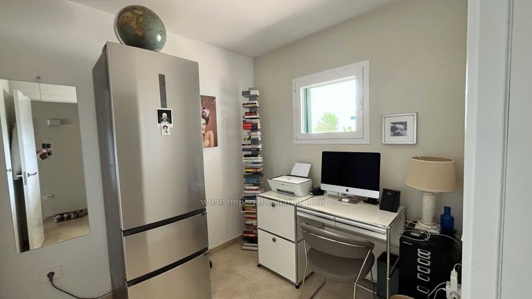 Property thumbnail 8