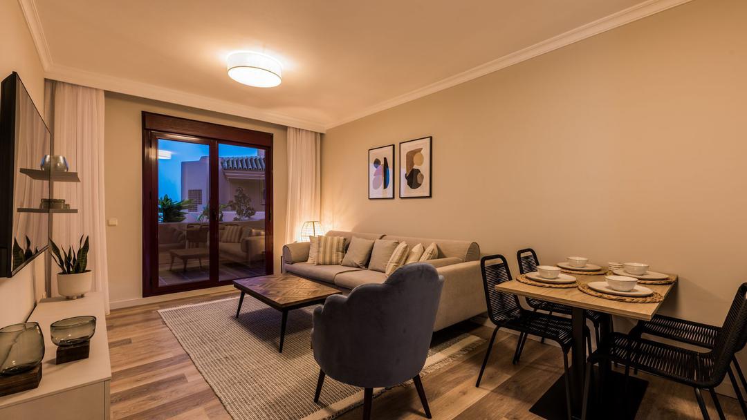 2 bedroom Apartment in Benahavis, Costa del Sol - Property ITC1618