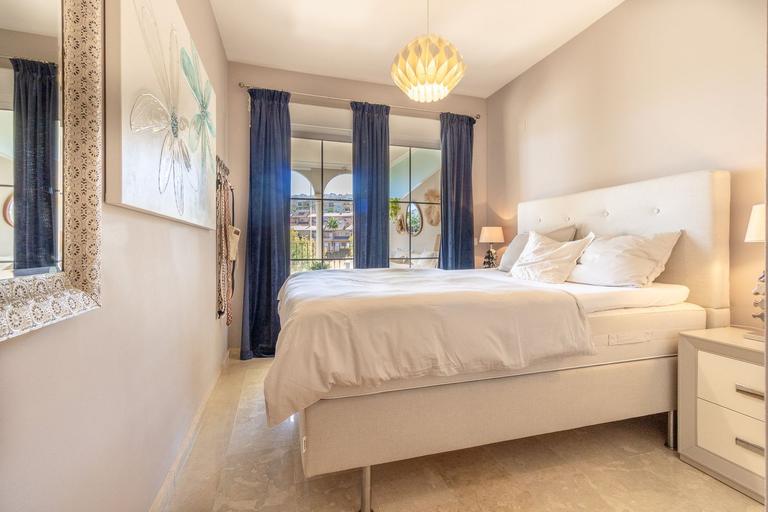 Property thumbnail 11