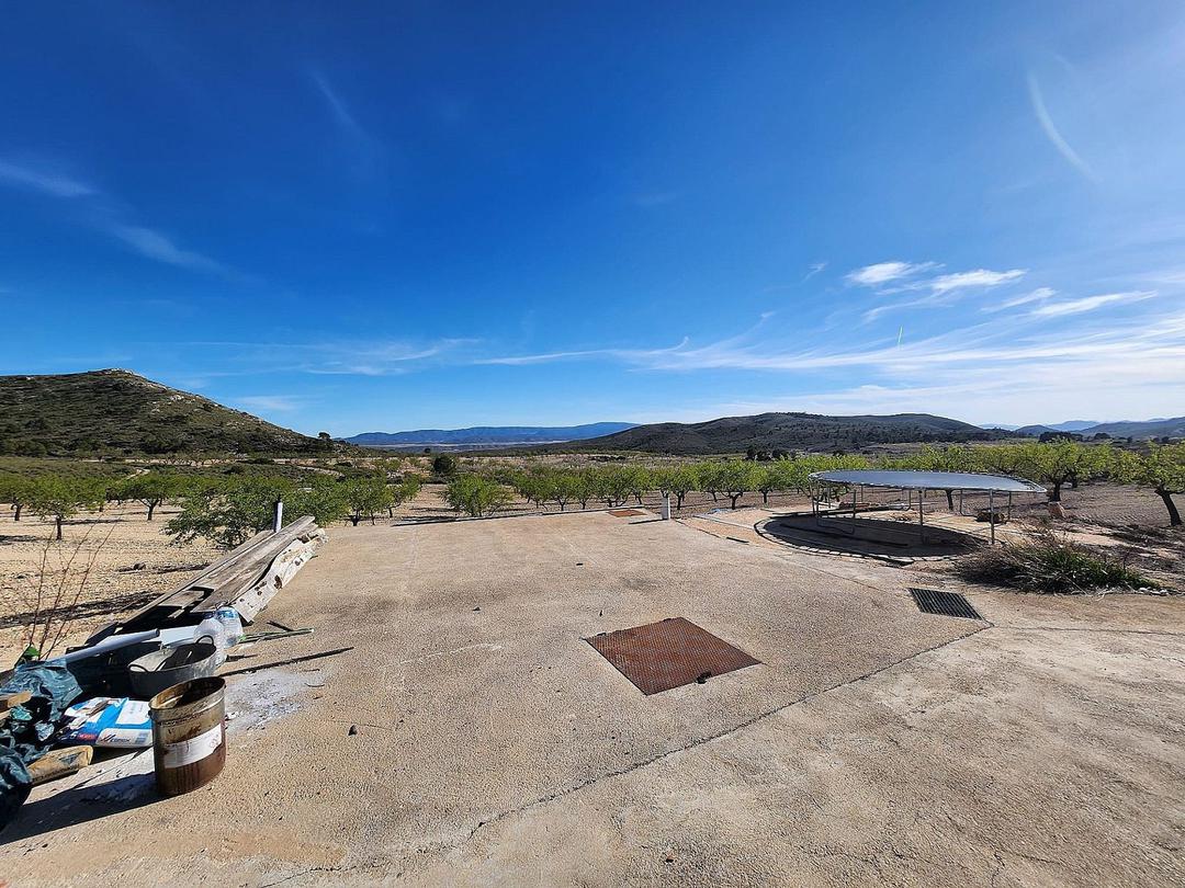 5 bedroom Finca / Rural house in Caudete, Costa Blanca - Property IV13738