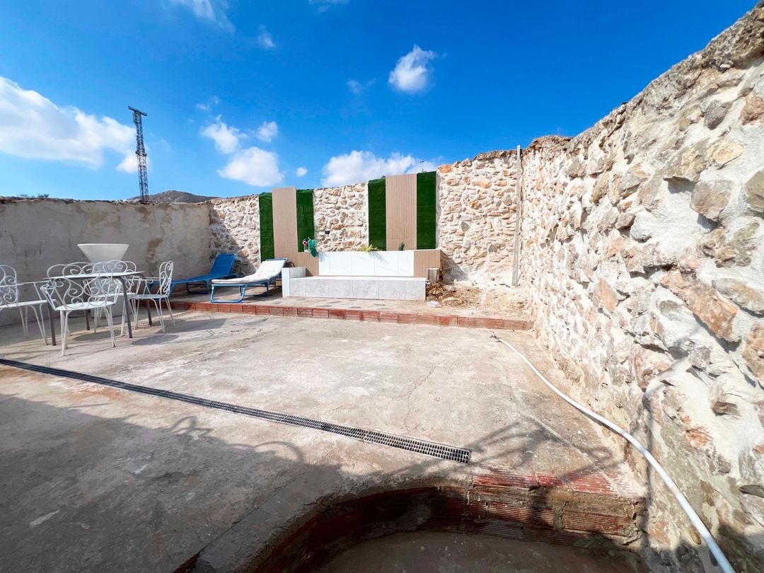 Property image 8