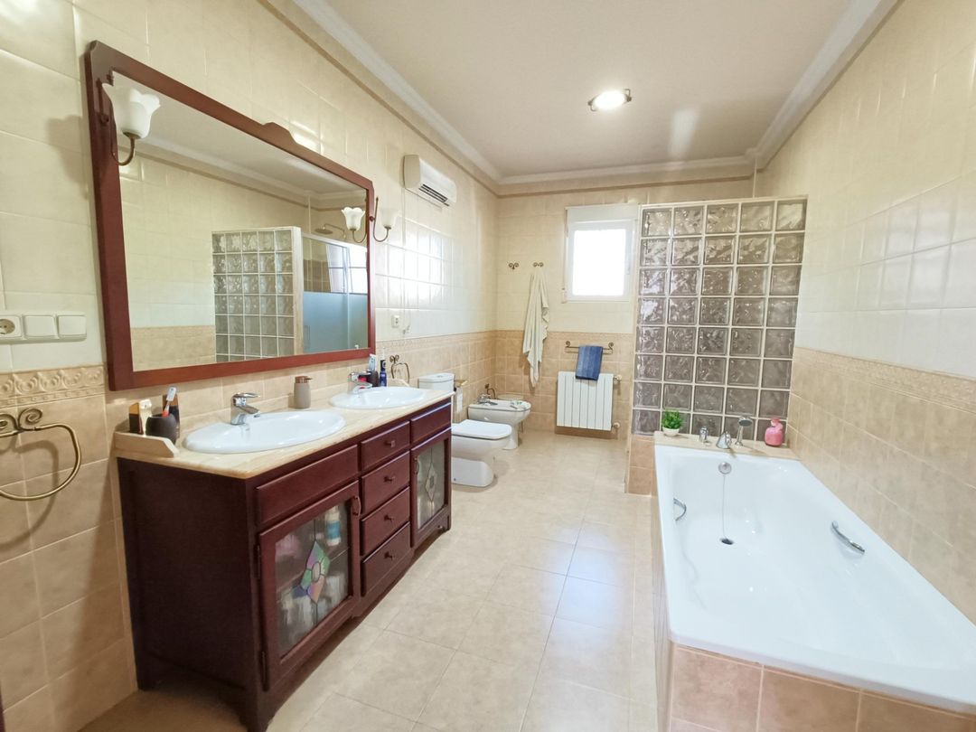 Property image 44