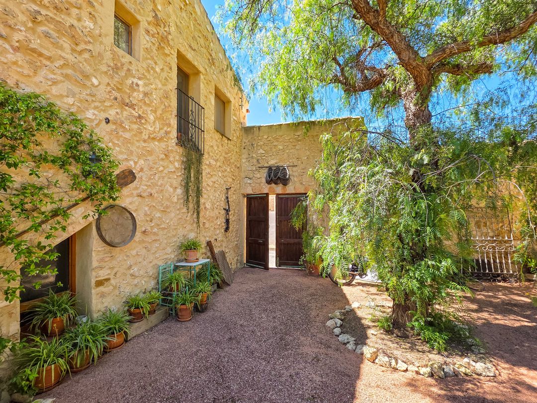 Property image 8