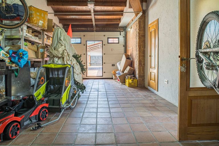 Property thumbnail 36