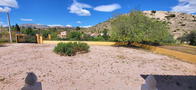 Property thumbnail 9